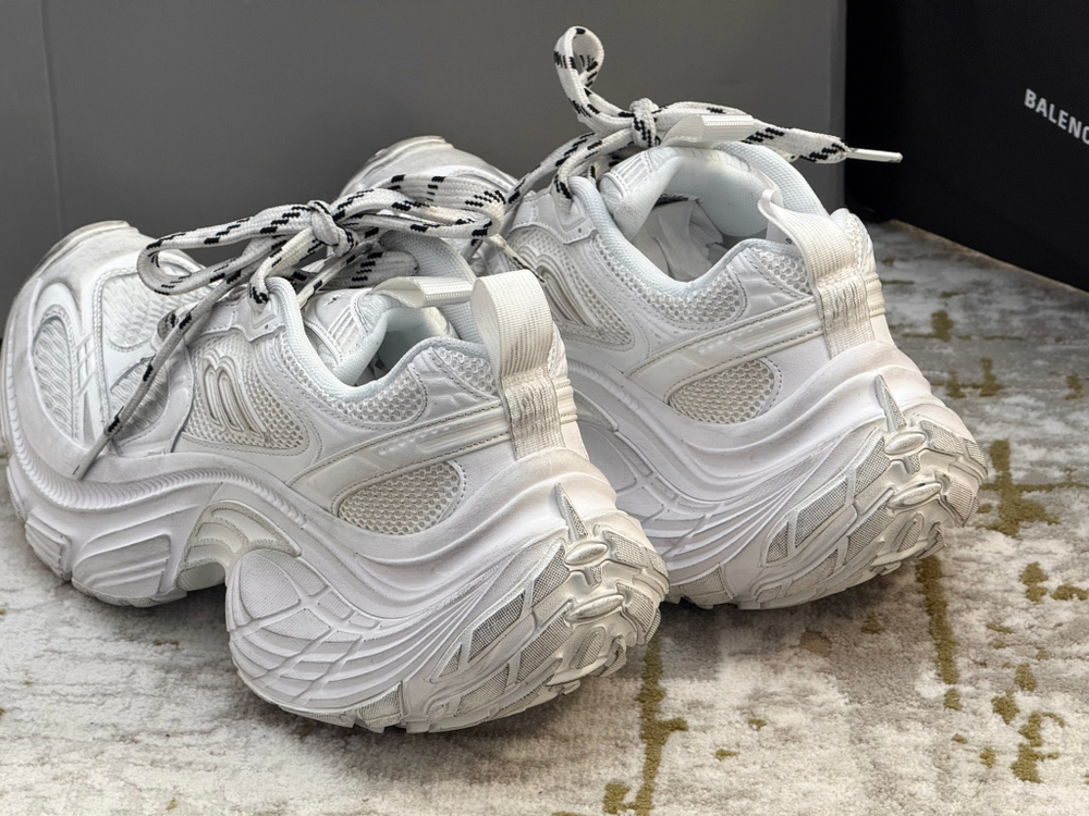 Balenciaga 6XL Sneaker Worn-Out-White