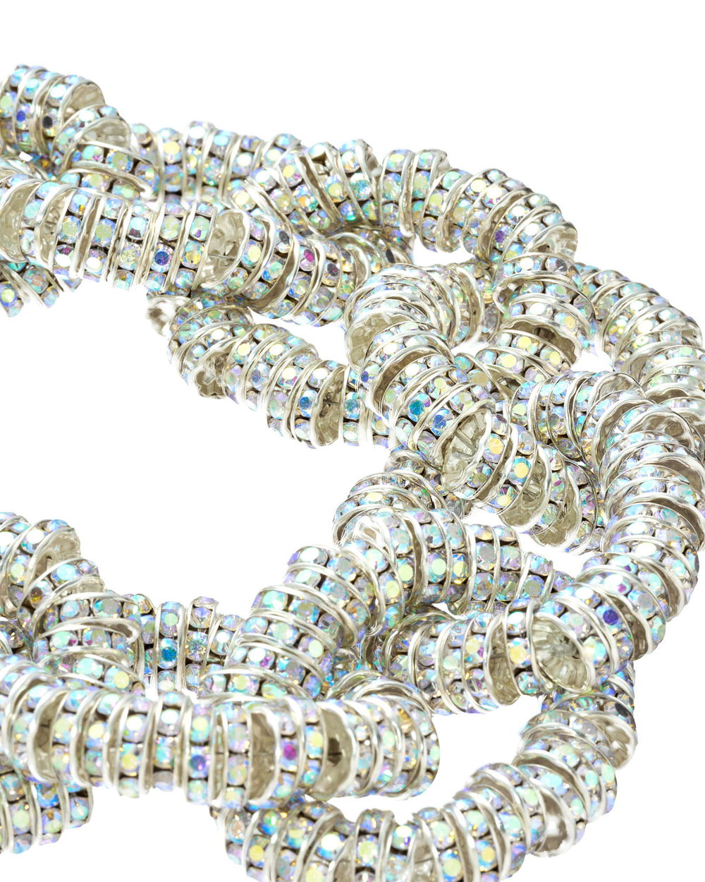 Колье очень крупные металлические элементы с циркониями, плетение