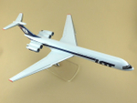 Модель самолета Ил-62М (М1:100, LOT)