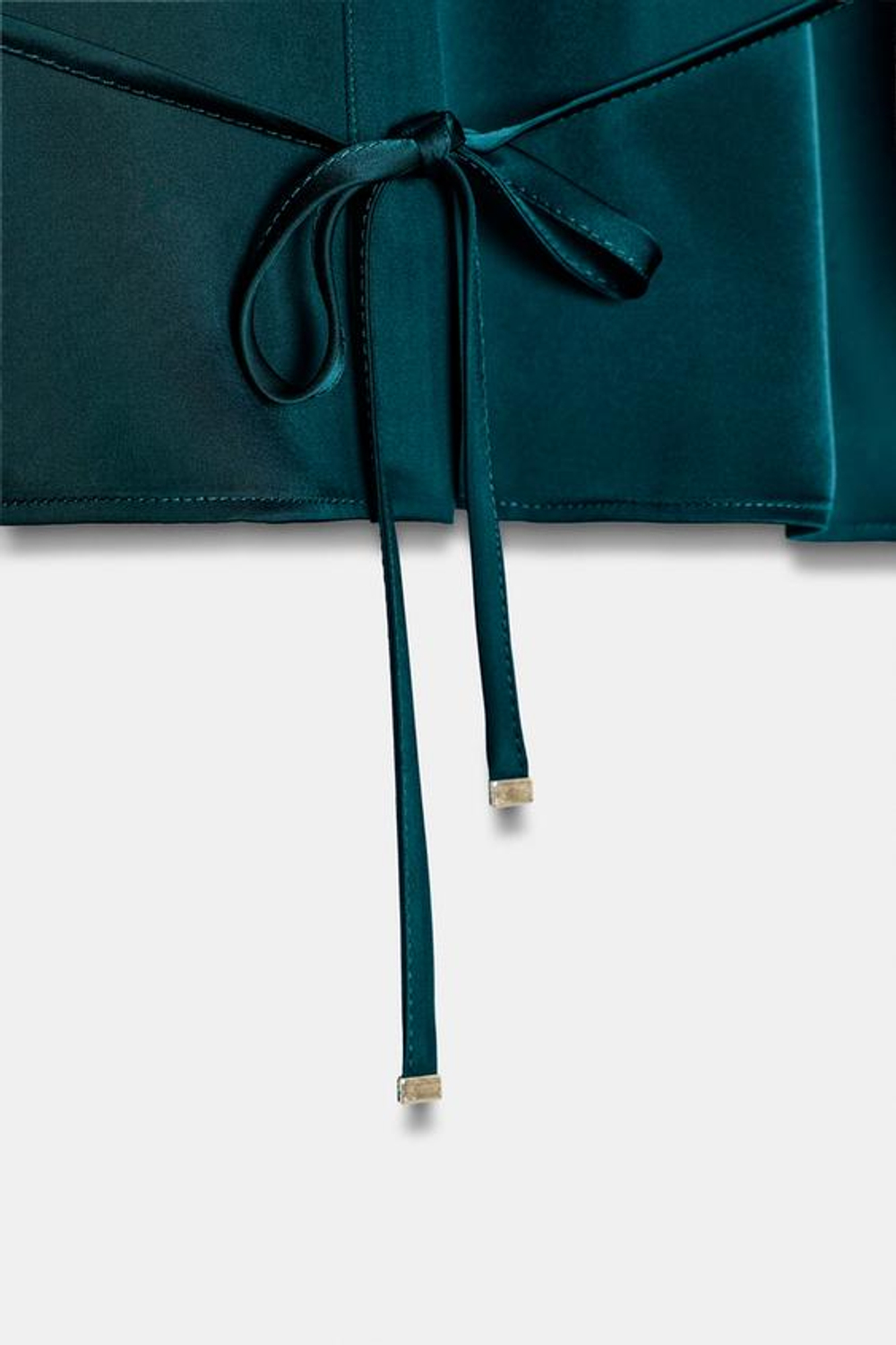 ZARA АТЛАСНАЯ БЛУЗКА С ТОНКИМ ПОЯСОМ, СИНЕ-ЗЕЛЕНЫЙ