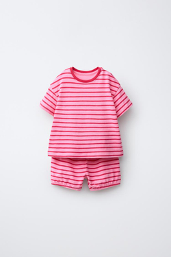 ZARA КОМПЛЕКТ ИЗ ФУТБОЛКИ И БЛУМЕРОВ В ПОЛОСКУ, РОЗОВЫЙ