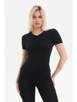 Футболка летняя с V-вырезом