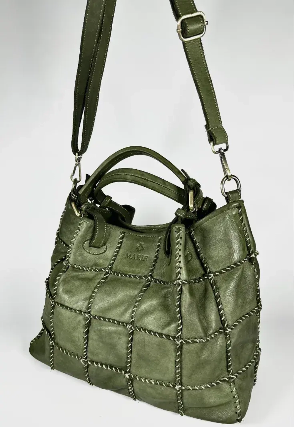 Женская сумка из натуральной винтажной кожи оливкового цвета