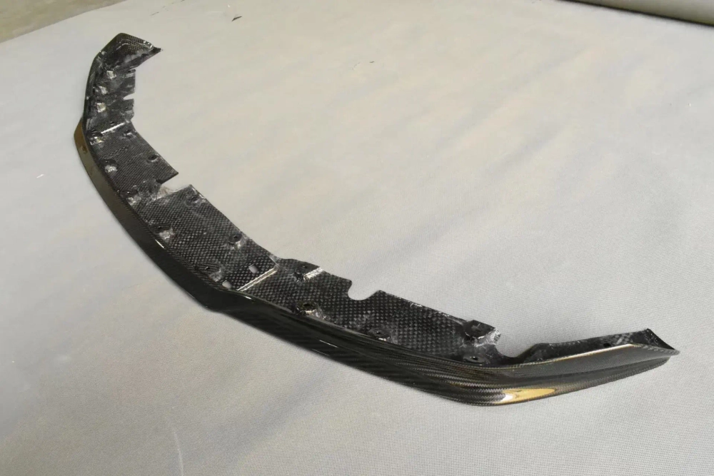 Карбоновая губа переднего бампера для BMW M5 F90 Рестайлинг 2020-2023 CS БМВ