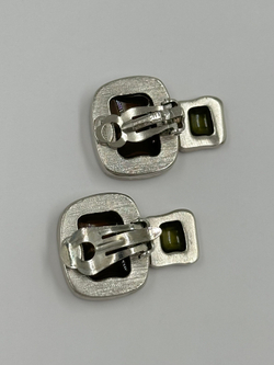 Клипсы Givenchy с коричневыми и зелёными вставками