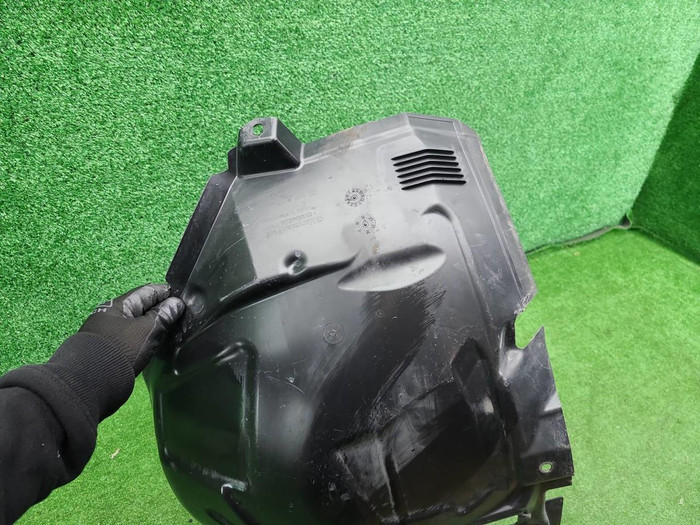 Подкрылок передний LH Mercedes CLS c257 17-21 AMG