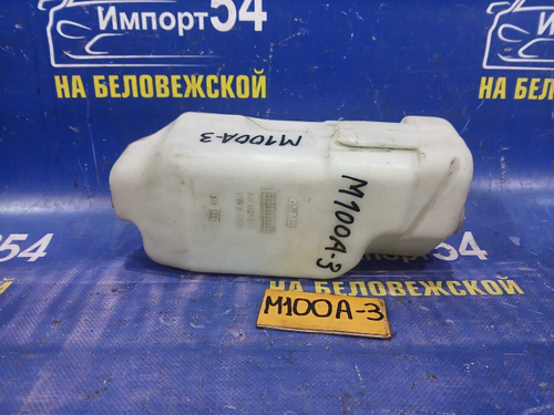 Бачок омывателя TOYOTA DUET 1999