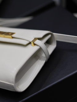 Saint Laurent Mini Manhattan In Box 19 cm