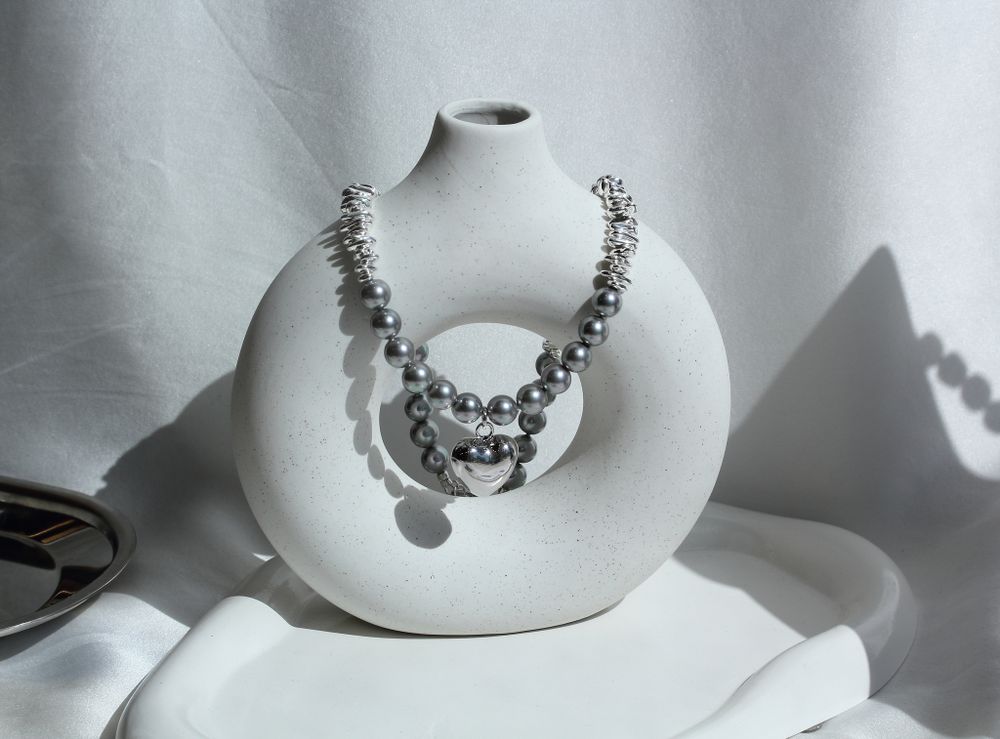 Колье Grey heart