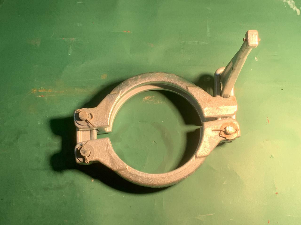 Хомут бетоновода DN150 (205 мм) клиновой (ZX)