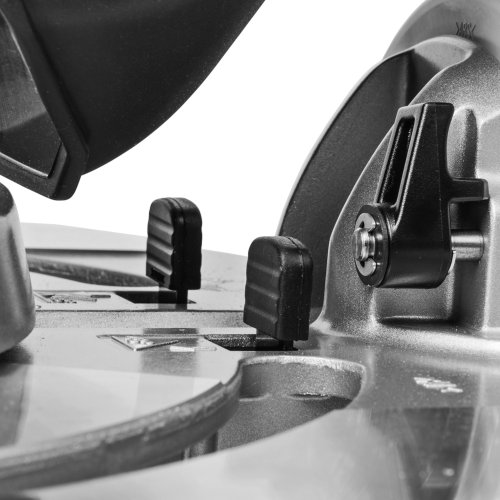 Пила торцовочная  Makita  LS 1219 L