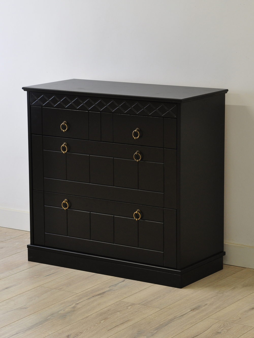 Комод Индра с ящиками из МДФ, черный