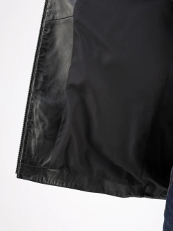 Кожаная куртка демисезонная с капюшоном