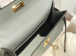 Hermes Kelly 20