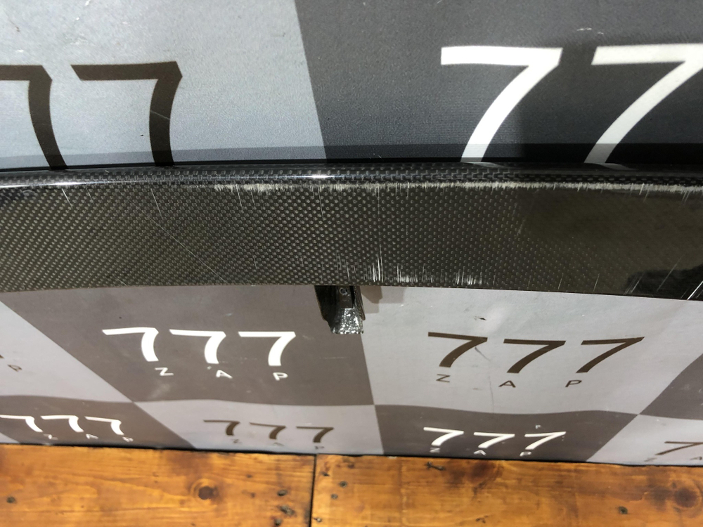 Спойлер переднего бампера Ferrari Portofino Оригинал 765473