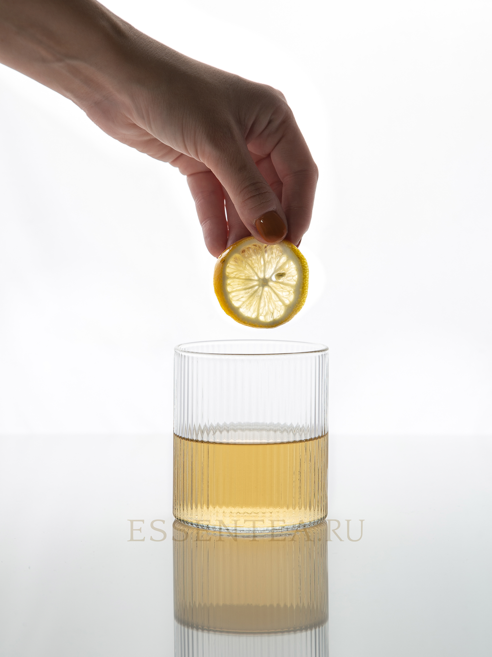 Чашка стеклянная "Кингжао" с рифленым рисунком 250 мл