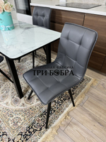 Стеклянный раздвижной стол "Итальянский мрамор" и стулья "ГУЧИ" серый