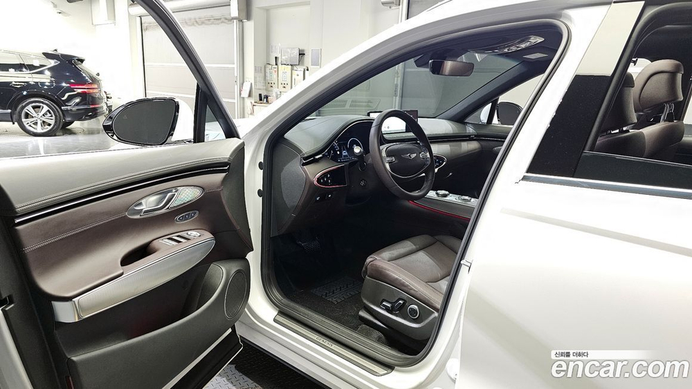 Genesis GV70 2.5T Бензин AWD (04.2023)