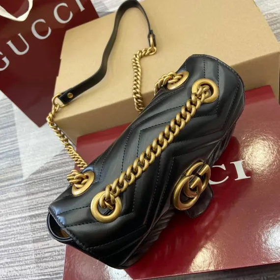 Сумка через плечо Gucci GG Marmont с матовой отделкой черный
