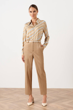 23033 Блузка женская (бежевый принт)