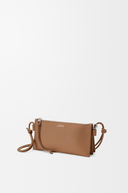 Loewe Сумка Joya из телячьей кожи наппа, мокко
