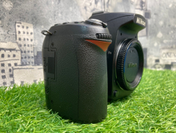 Nikon D90 1.500 кадров