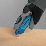 Нож, 130 мм, алюминиевый корпус, выдвижное трапециевидное лезвие 18 мм (SK-5) клипса для ремня, 4 лезвия Gross