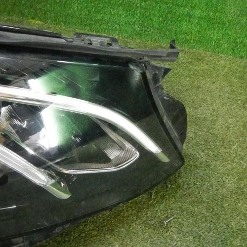 Фара правая Mercedes E W213 (2016-2021) LED
