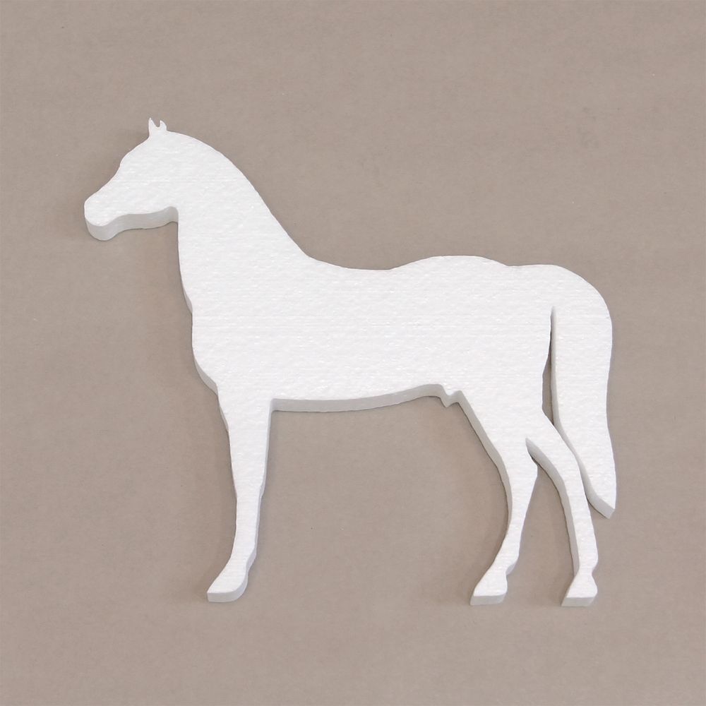 Фигура лошадь из пенопласта.