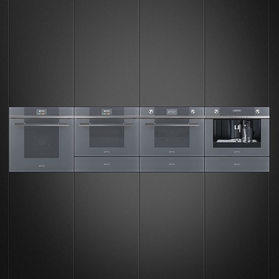 Электрический духовой шкаф Smeg SFP6104TVS