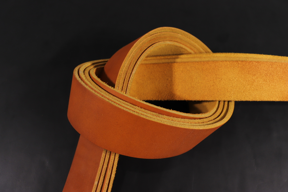 Ременная заготовка рыжая с жировой отделкой гладкая