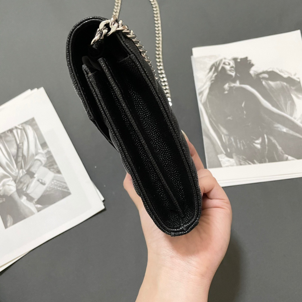 Saint Laurent WOC 22 cm