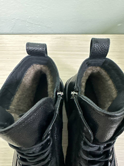 Ботинки женские(мех) 40р уценка_1335