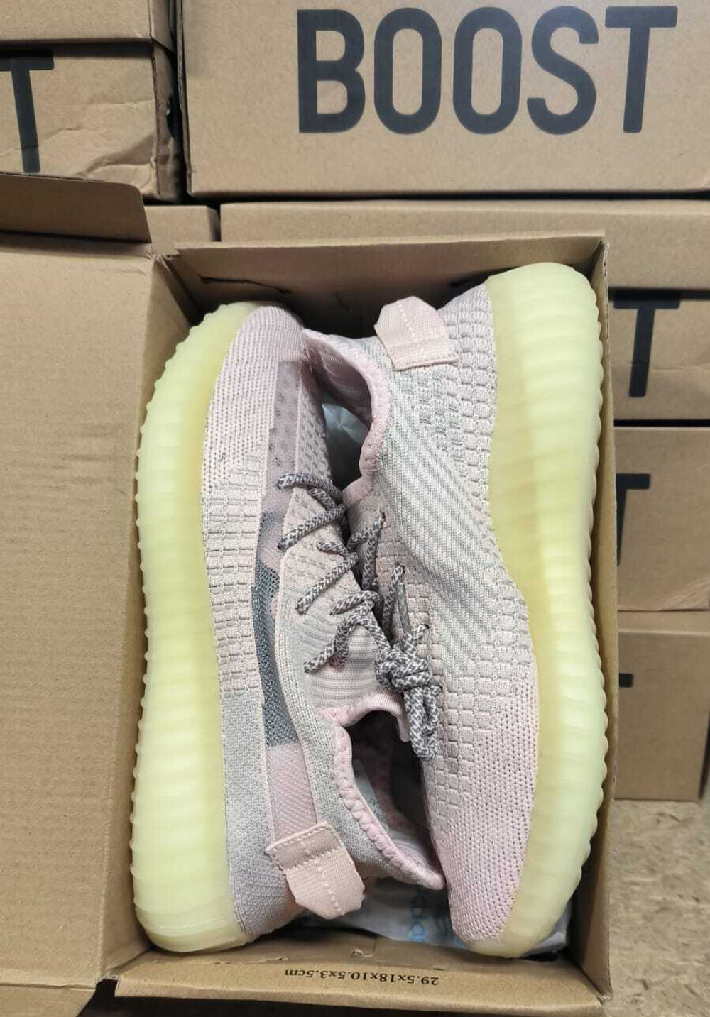 Кроссовки YEEZY BOOST 350 (36-41)р. / шт./5666/1431