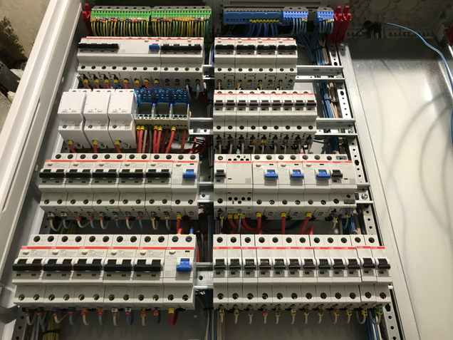 Электромонтаж для вашего дома или квартиры