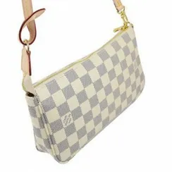 Клатч Louis Vuitton Pochette Accessoires 2008-го года бежевый