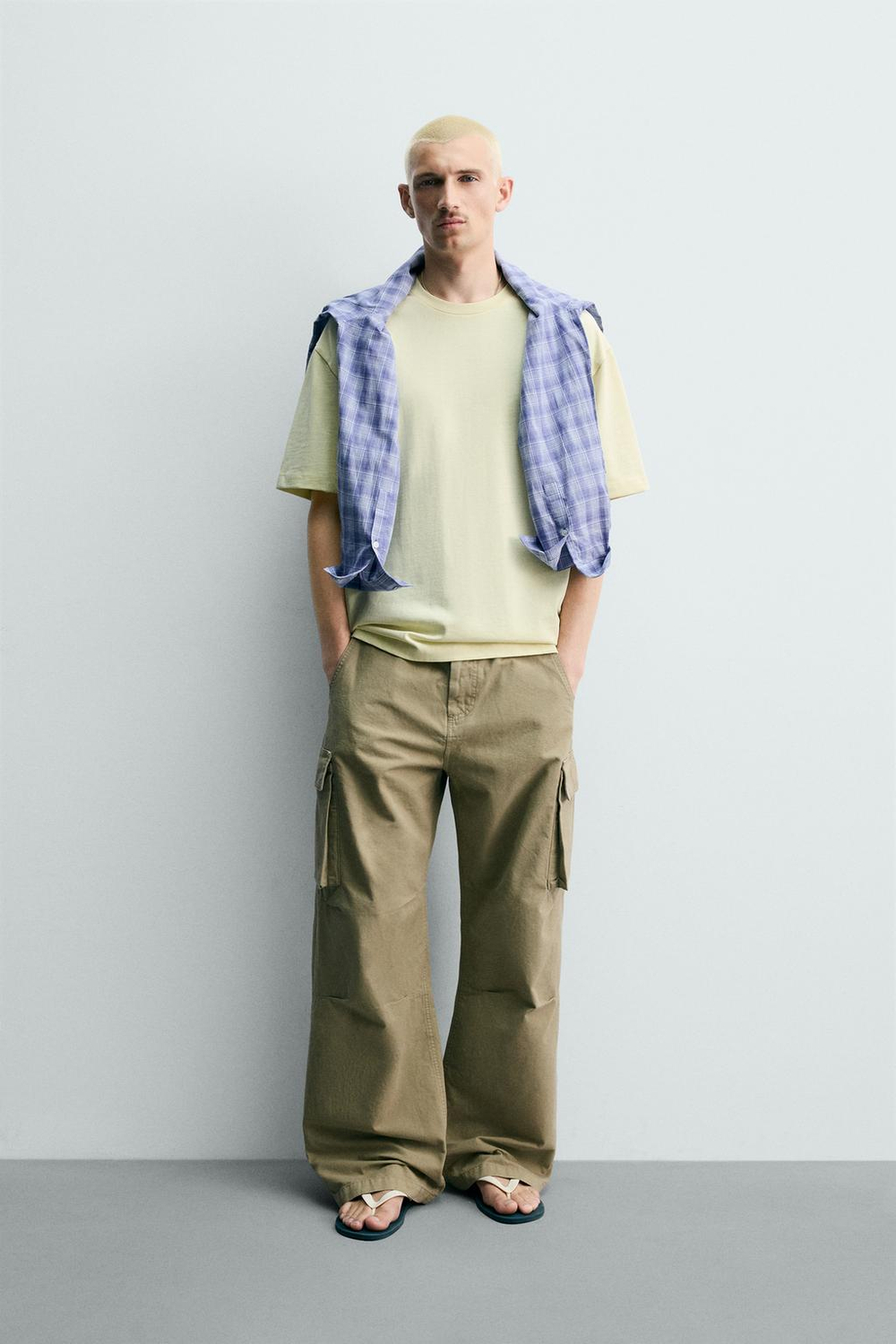 ZARA ФУТБОЛКА RELAXED FIT, СВЕТЛО-ЖЕЛТЫЙ