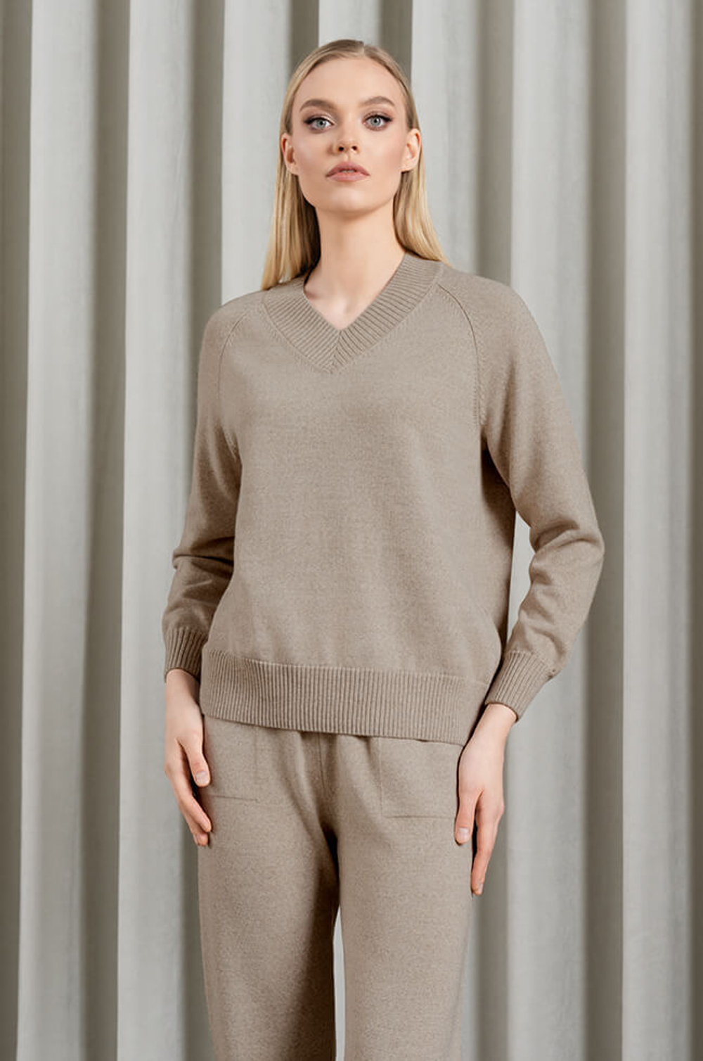 22923 Джемпер женский (кофейный)