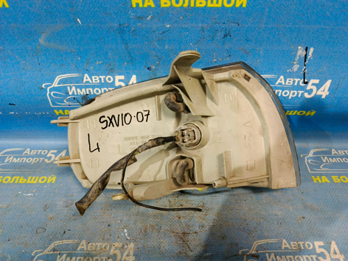 Габарит левый TOYOTA CAMRY 1996