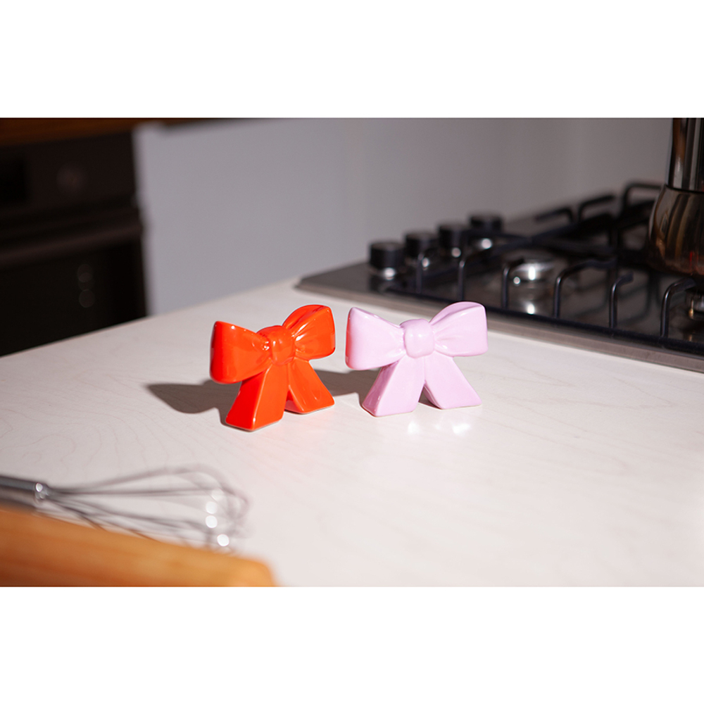 Набор из солонки и перечницы bow