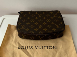 Кейс для ювелирных изделий Louis Vuitton