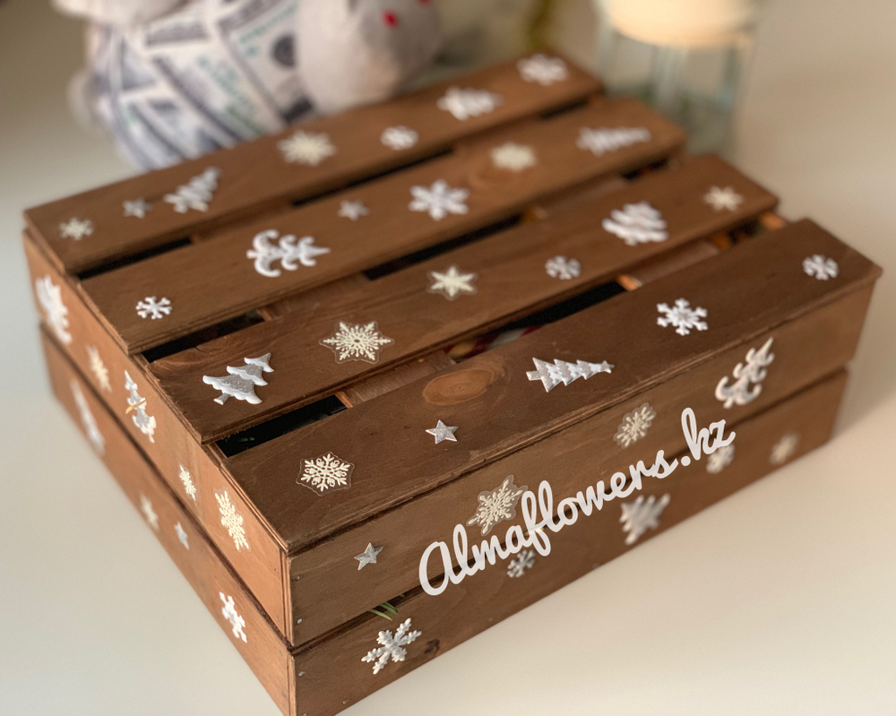 Новогодний подарочный набор "Sweet Snack New Year & Asti Martini"