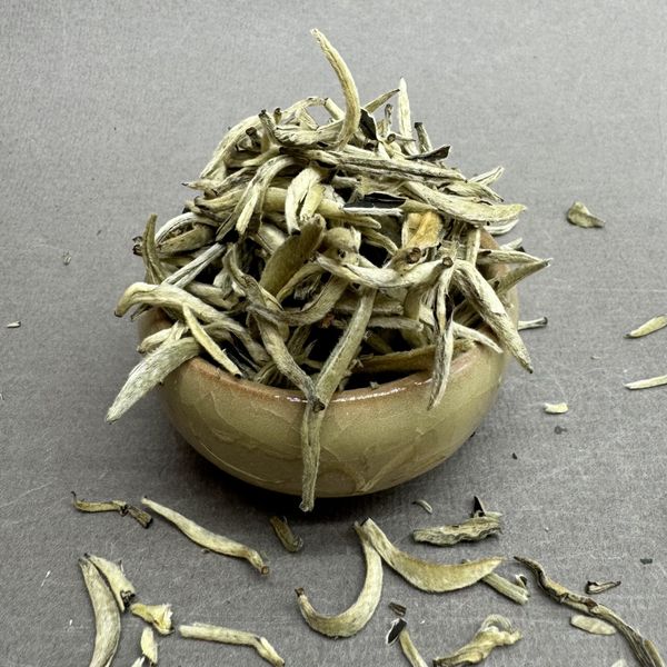 Бай Хао инь чжень из Юньнань