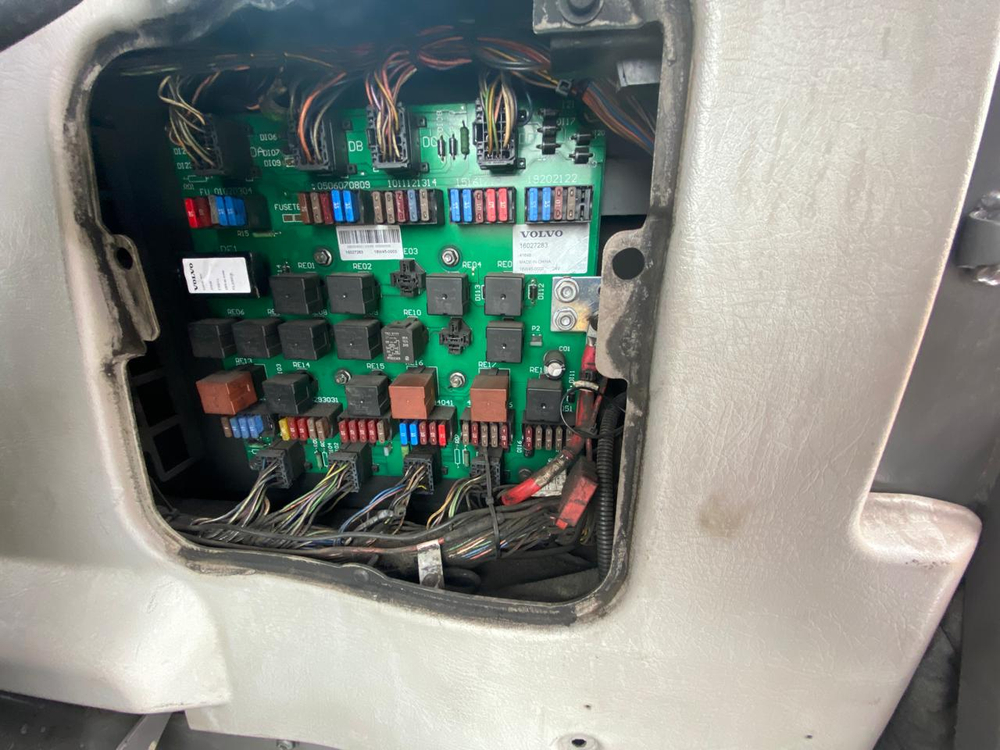 Volvo L120 Фронтальный погрузчик L120GZ (Дизельный, 7,2 л, 245 л.с., АТ)