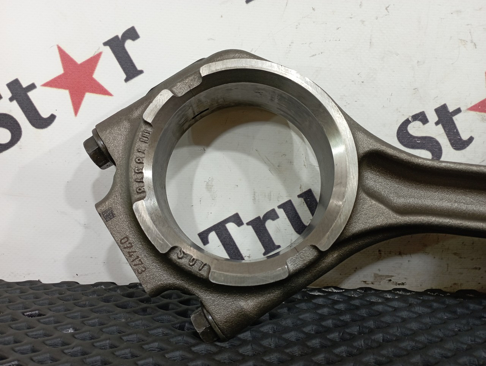 Поршень с шатуном