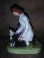 Статуэтка. Фарфор. Врач Ветеринар. Royal Doulton. Англия