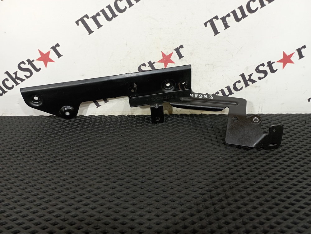 Кронштейн проводки 2021 г.