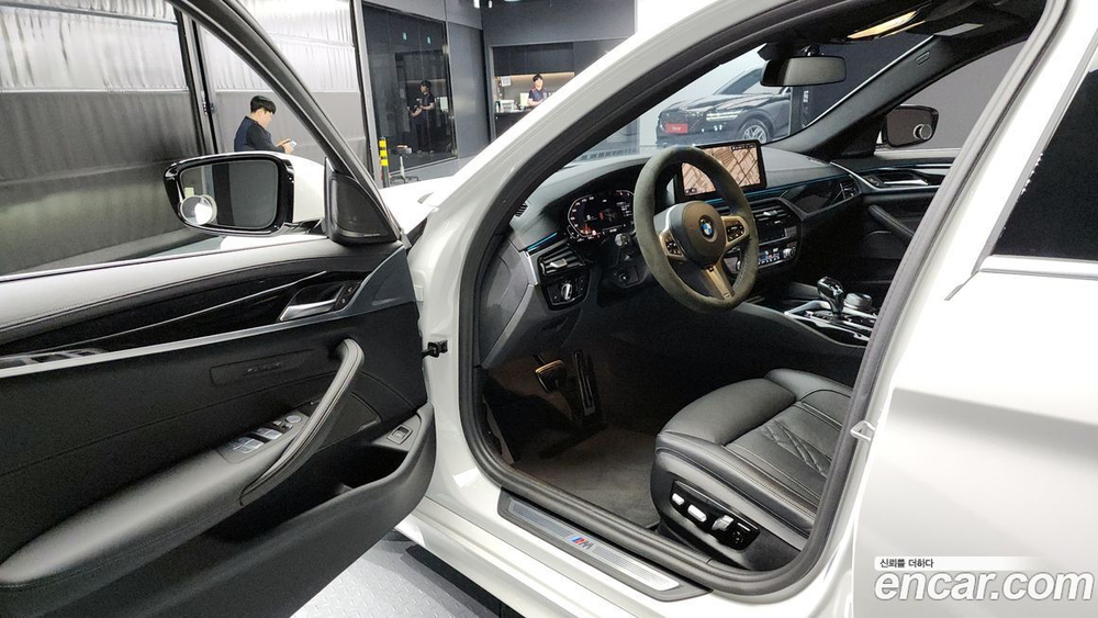 BMW 5 Series (G30) 530i M Sports (10.2022)