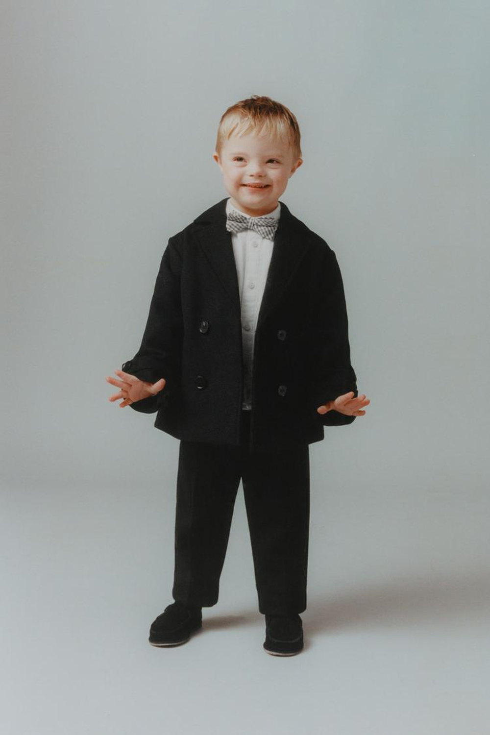 ZARA БРЮКИ ЧИНОС ИЗ МЯГКОЙ ТКАНИ, ЧЕРНЫЙ