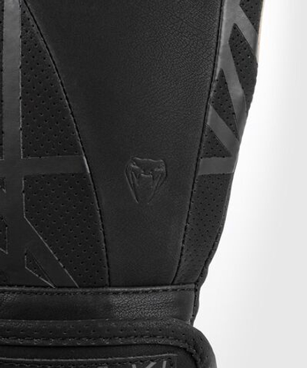 Перчатки боксерские Venum Tecmo 2.0 Black